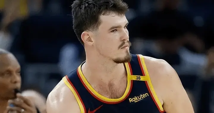 勇士120-127森林狼 球员评价：库里满分，4人及格，6人低迷