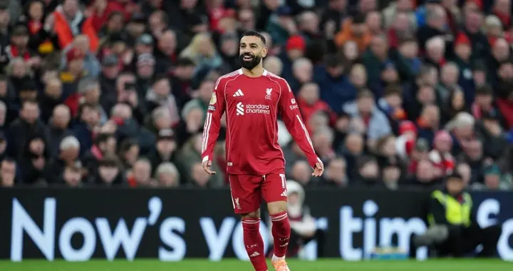 萨拉赫复出送助攻！85天第一次，球迷齐声高歌，名宿发声：留下来