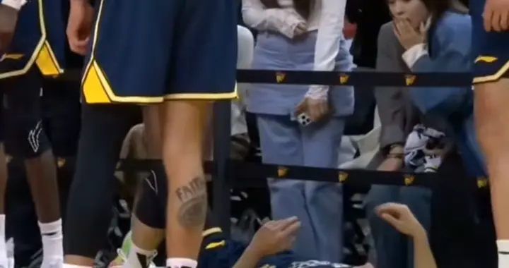 现场听到重摔声音！徐杰防守头着地眼角流血，被迫缝针仍关心比赛