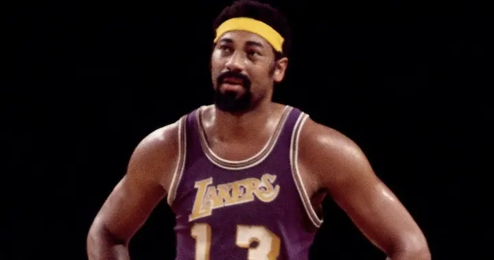 又11投10中！他这样打下去，张伯伦保持52年的纪录不稳了