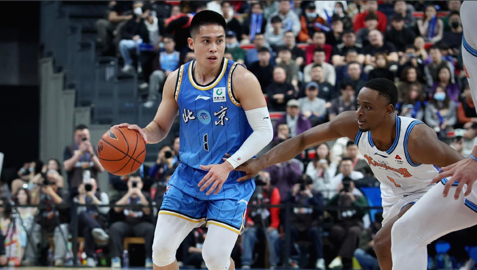 记者：CBA用防守赢球的时代不复返了，现在就看谁进攻强