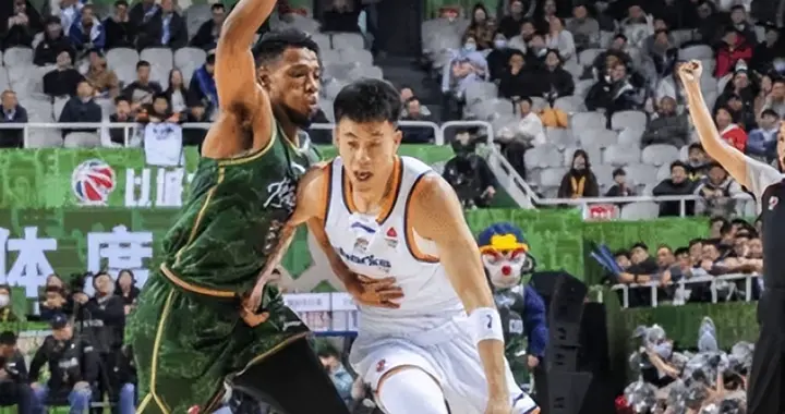 上海97-105同曦 球员评价：张镇麟优秀，5人及格，4人低迷