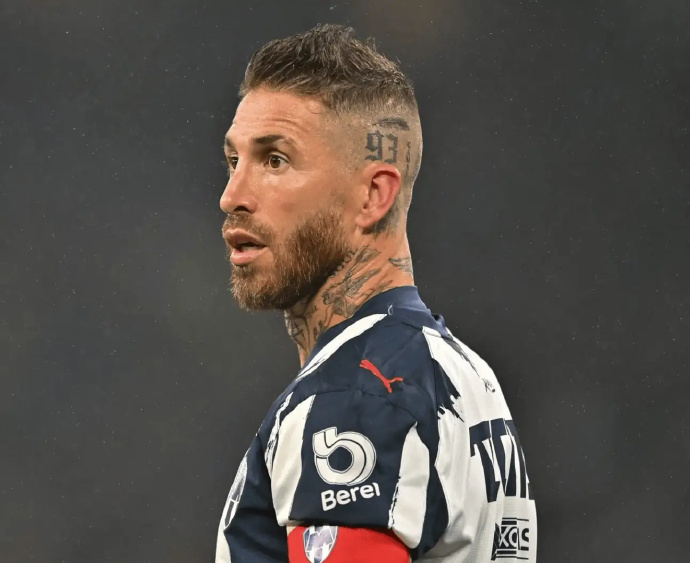 佩杜拉：41岁弟媳39岁拉莫斯都想回欧洲 但与意甲没实质联系