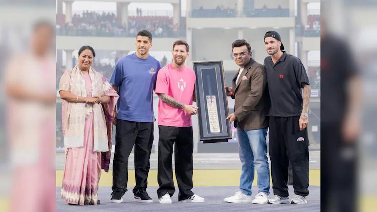 印媒：梅西给印度总理莫迪带了一件球衣，但时间冲突未能会面