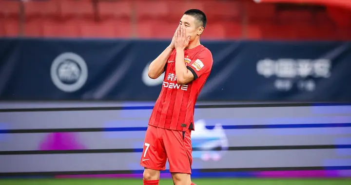 武磊身价仅50万！13年新低，巅峰1000万，已伤缺214天