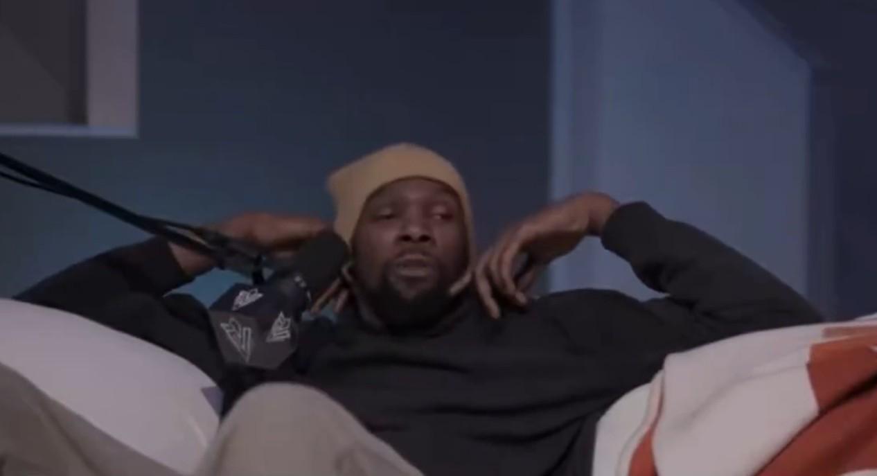 杜兰特：韦德和哈登都能赢球，但哈登没有韦德那种高光时刻