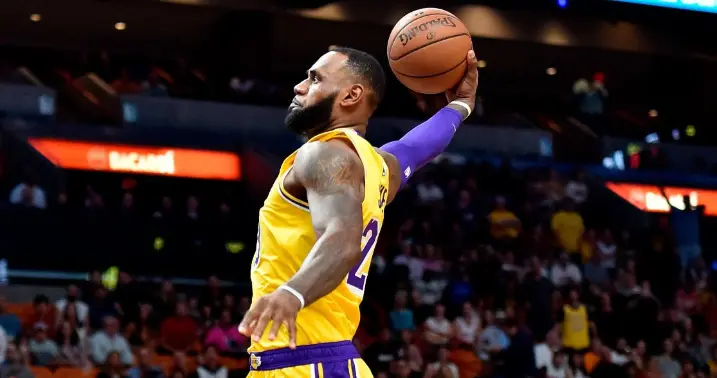 科比名人堂引荐人是乔丹，那詹姆斯的会是谁？NBA仅4人有资格