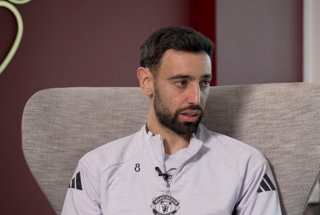 B费：就算冒险失误也不当一个稳妥的传球大师，否则帮不了队友