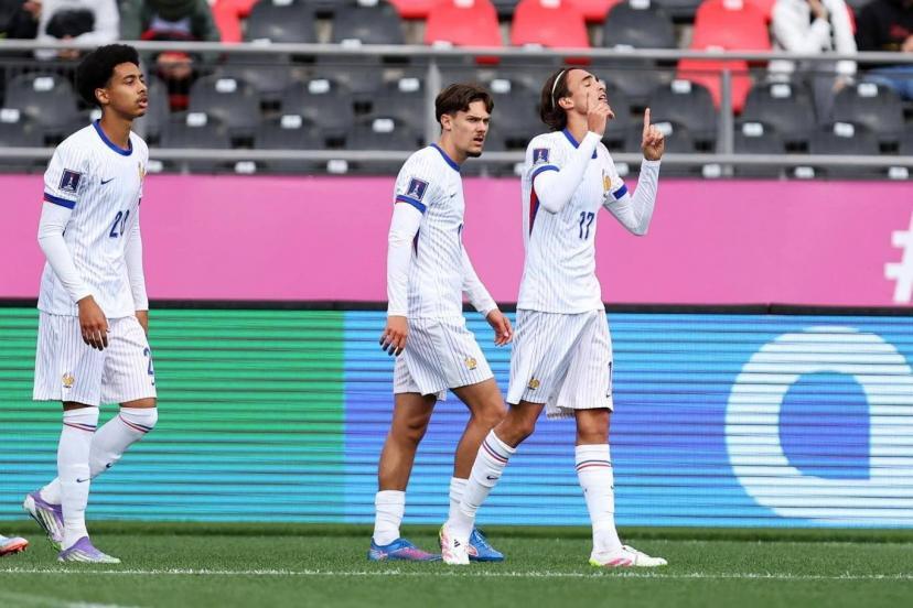 队报：蓝军800万欧求购17岁前锋恩盖桑，圣埃蒂安要1250万欧