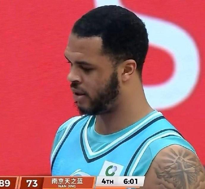 全给外援打？青岛对同曦得99分，外援狂砍88分&韦瑟斯庞56分