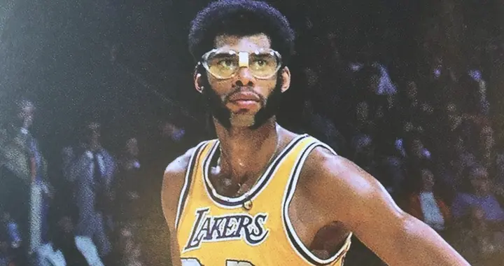 又送出13个助攻！抱歉贾巴尔：你保持36年的NBA纪录被打破了