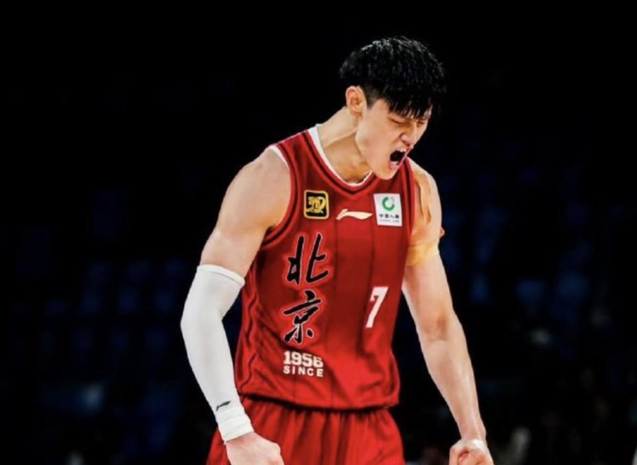 陈盈骏：曾凡博的回归会极大提升士气，希望他尽快调整好身体