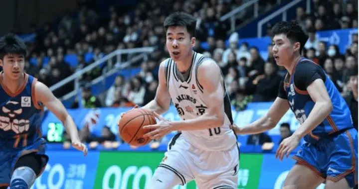 郭昊文昙花一现？27分钟仅9分，连续两场低迷，需注意失误与三分