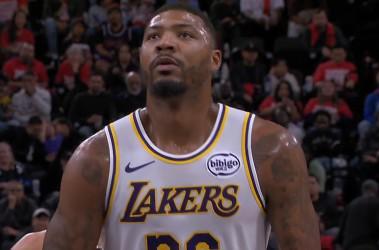 头号战犯？斯马特12中1仅得5分4板1助，三分9投全失正负值-10