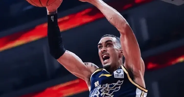 广东首节险胜青岛！徐杰助奎因统治攻守，焦泊乔回暖，王洪泽发懵