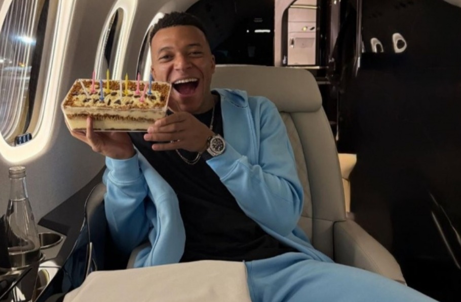 27岁生日！姆巴佩社媒：感谢大家在这一天里送给我的祝福