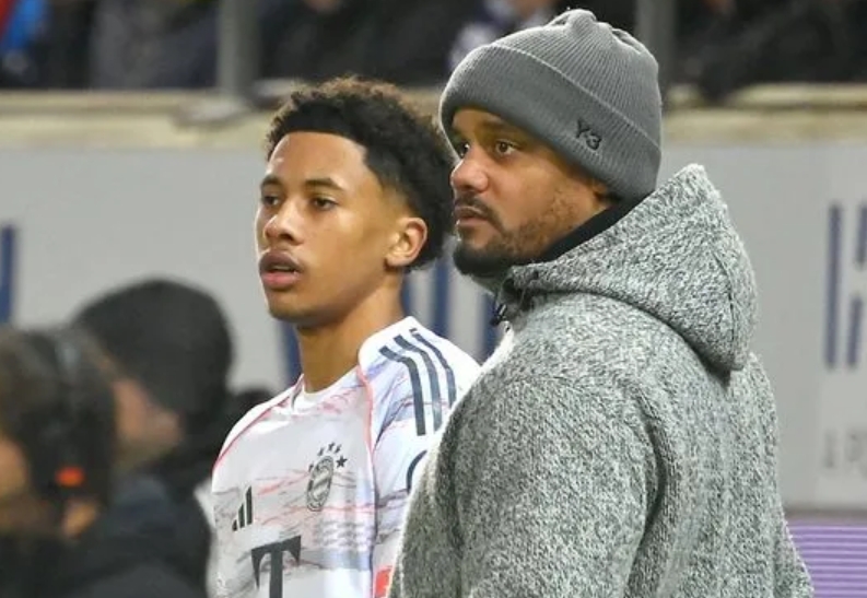 16岁344天！基亚拉是拜仁队史第二年轻完成德甲首秀的球员