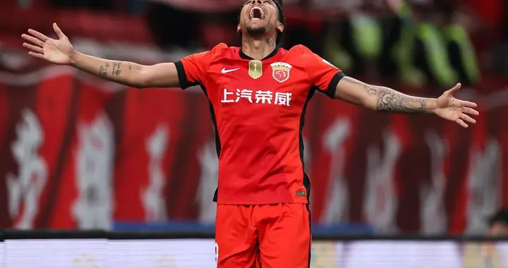 上港暴殄天物！刚放走古斯塔沃，中超各队就疯狂哄抢，或加盟重庆