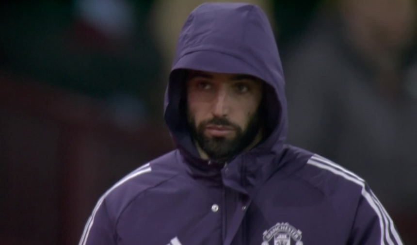 电讯报：B费疑似遭遇软组织伤势 或至少缺阵一个月