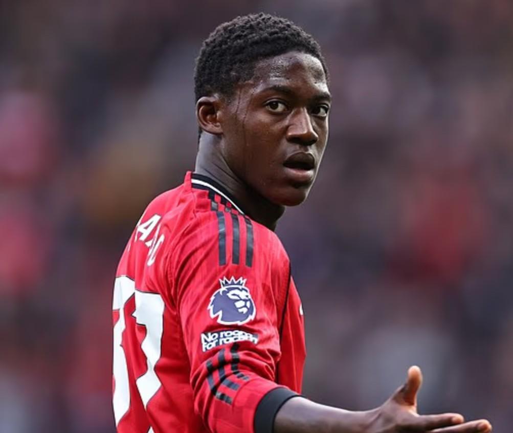 邮报：梅努和B费同一时间受伤，可能会影响他1月的租借事宜