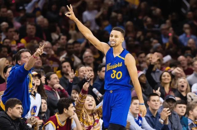 库里：我对圣诞大战没什么特别回忆，因为我没打出过好的表现