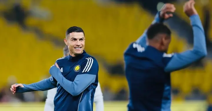 C罗亚冠2首秀只踢半场！2射0中错失良机，获6.7分仅高于1人