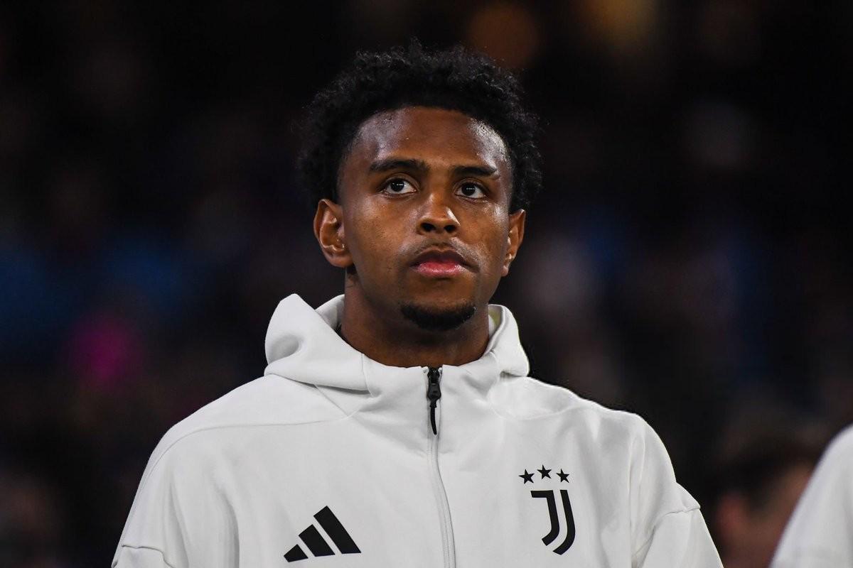 尤文跟队：卡瓦尔的肌肉伤势比预期严重，目前仍未恢复合练