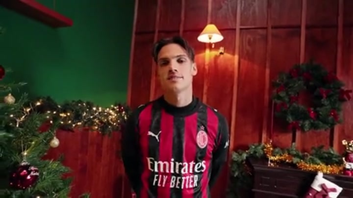 AC米兰全员拍摄圣诞短片花絮