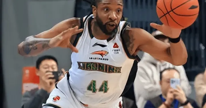 辽宁64-96广厦 球员评价：2人及格，10人低迷