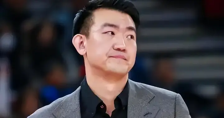 广厦模式太强悍！外援主导进攻，本土球员锁死重点人，阵容再蜕变