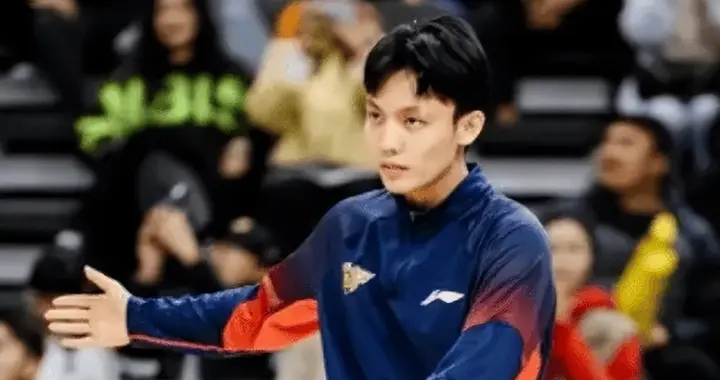 广东2强解点太过恐怖！徐杰末节11分摧毁比赛，萨林杰碾压攻守！