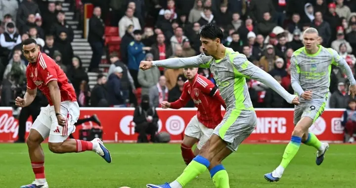 曼城幸运2分钟！迪亚斯逃红，赖因德斯闪击，首次射正就领先