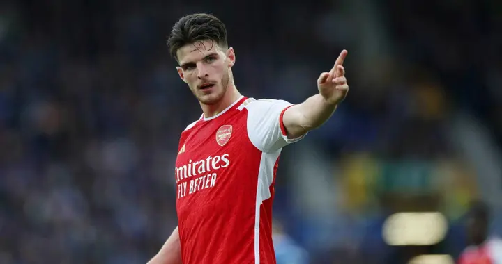 赖斯成功“复仇”！4场连造4个乌龙球，首次客串后卫获满堂彩