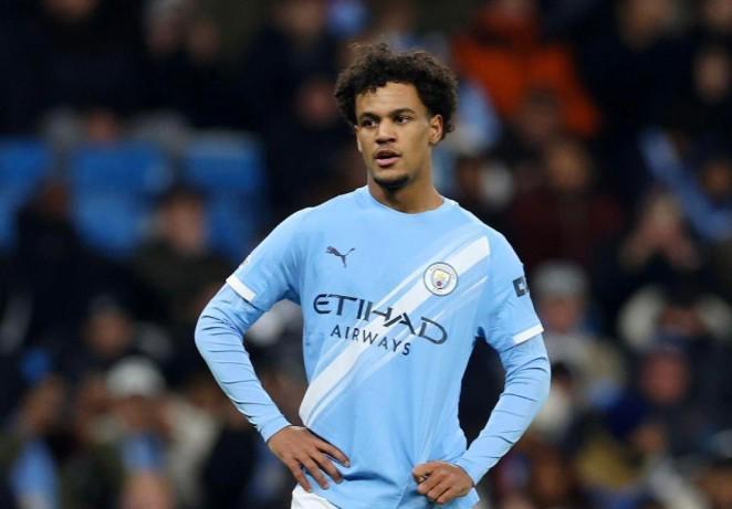 图片报：多特正在探索租借奥斯卡-鲍勃的可能性