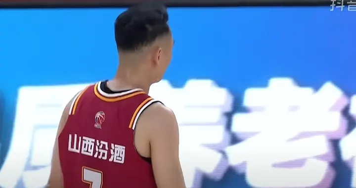 原帅投篮很离谱，犯规多被放弃，葛昭宝老迈，潘江无端嫌弃刘传兴