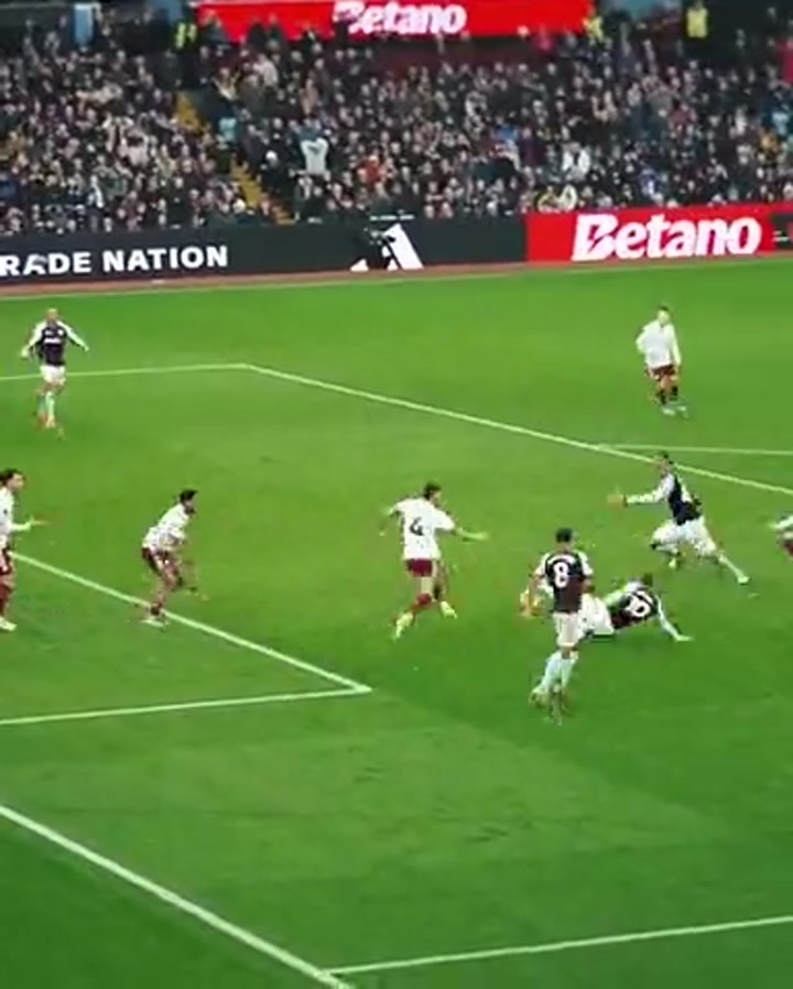 维拉官推：上次我们是这样赢阿森纳的