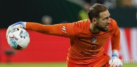 世体：奥布拉克因身体不适缺席今日训练；瑟洛特孩子出生请假