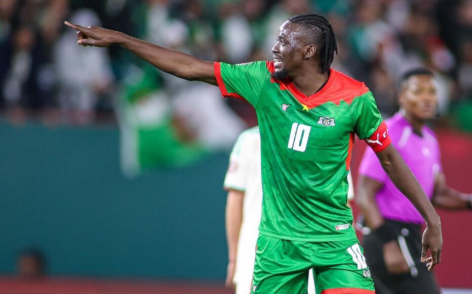 布基纳法索队队长公开批评裁判，被罚款一万美元但没有禁赛