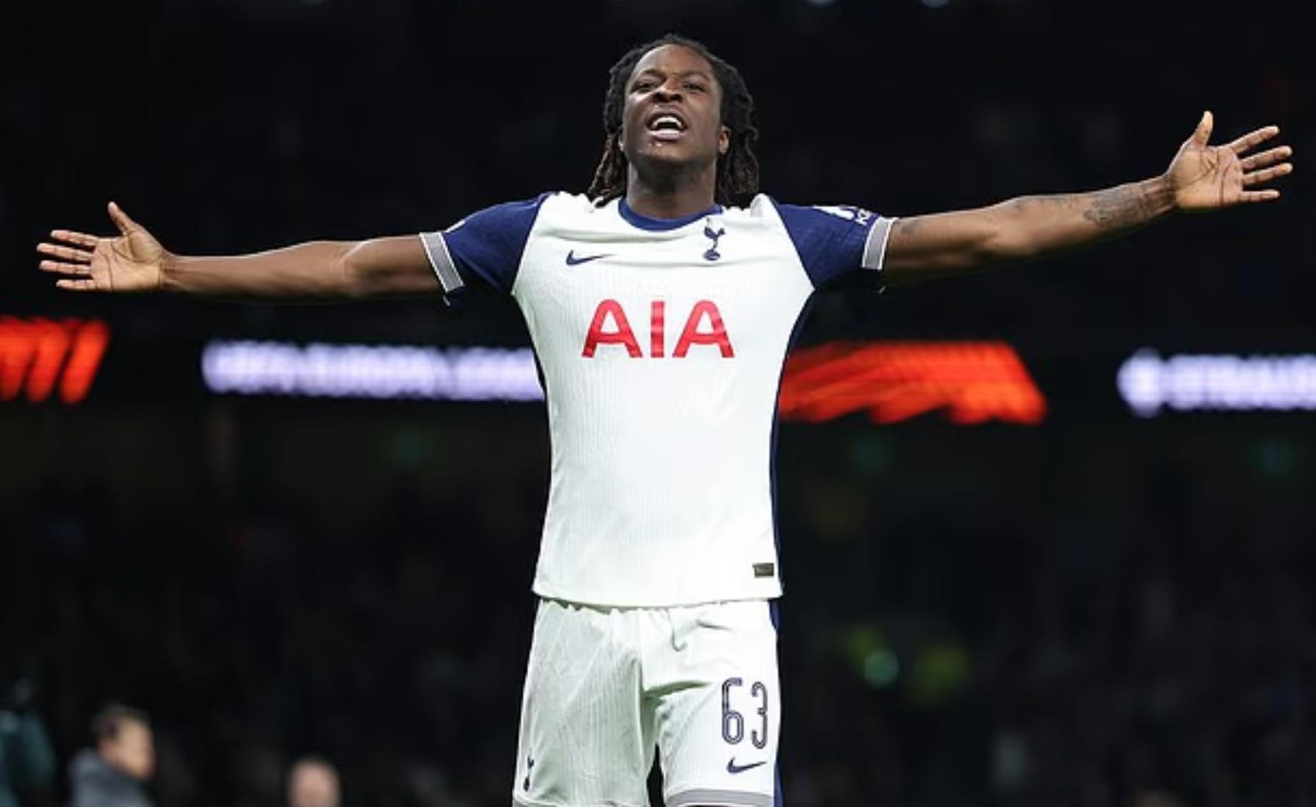 邮报：热刺决定提前召回青训球员杰米-唐利和达莫拉-阿贾伊