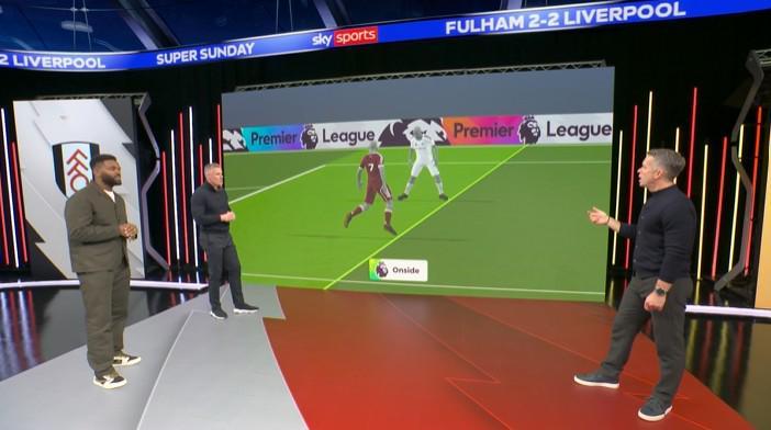 卡拉格：在我看来维尔茨的进球越位，可以看看点球点