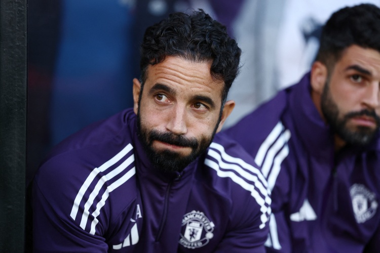 800万欧！由于合同规定，曼联需赔付阿莫林剩余全部薪水