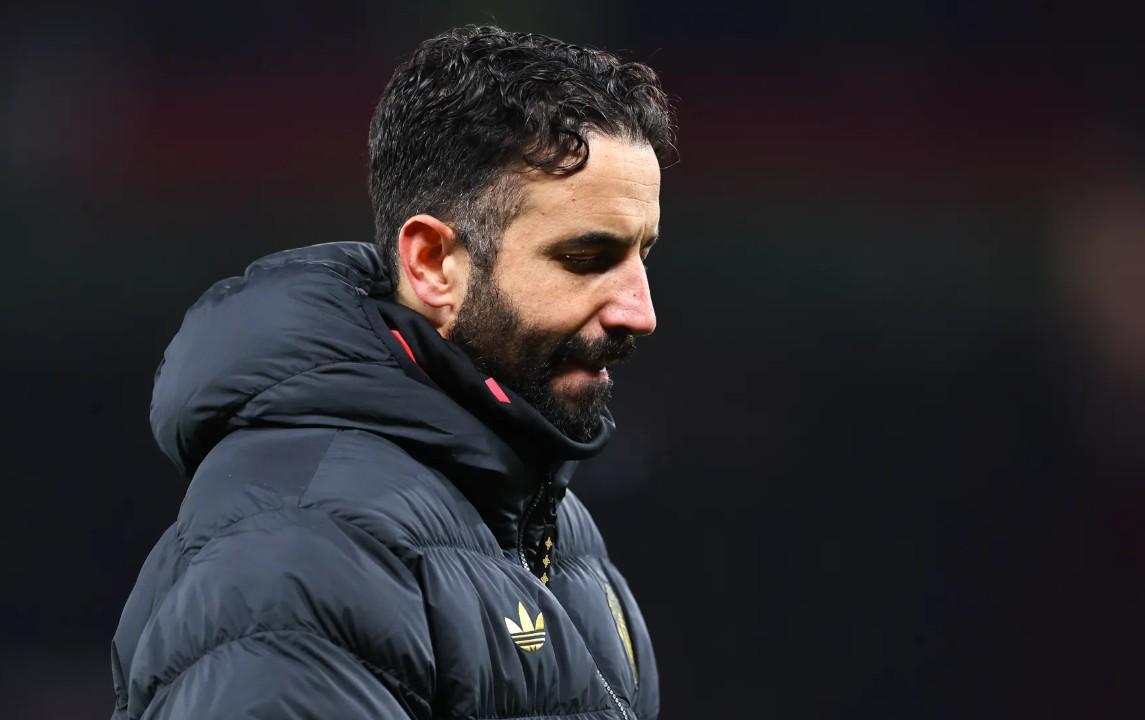 跟队：内部人士透露，阿莫林私下会面时曾承诺会做出战术调整