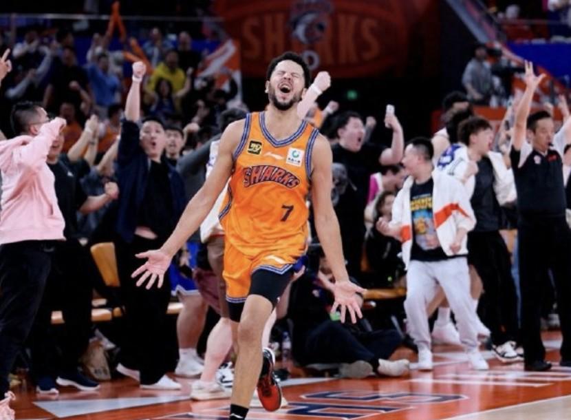 上赛季绝杀广东，媒体人：辽宁即将签下前上海外援泰勒-哈维，