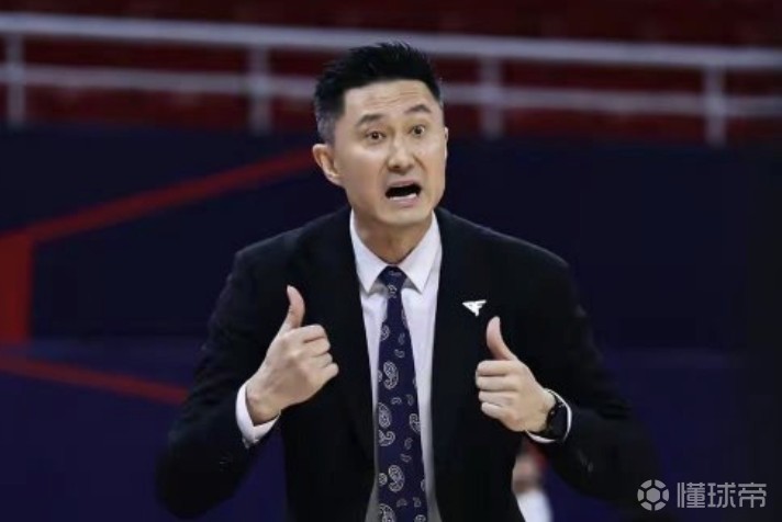 杜锋：输球还是我们自己做得不好，16%的三分命中率怎么赢？