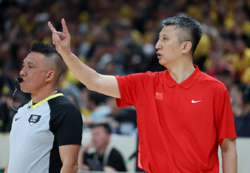 21人大名单出炉！中国男篮再度集结，真的没退路！