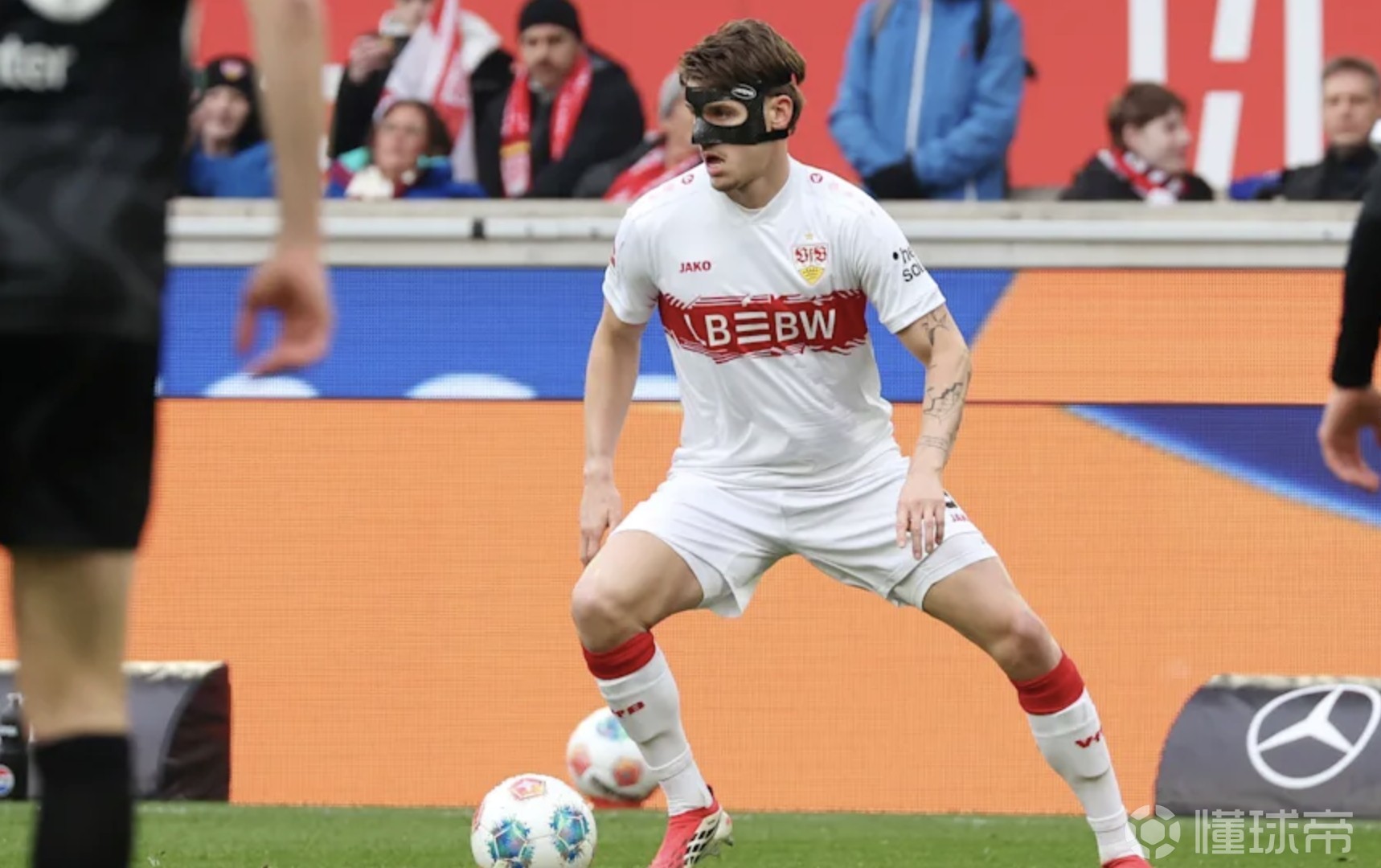 多特有意亨德里克斯，小赫内斯：我们没有考虑卖掉他