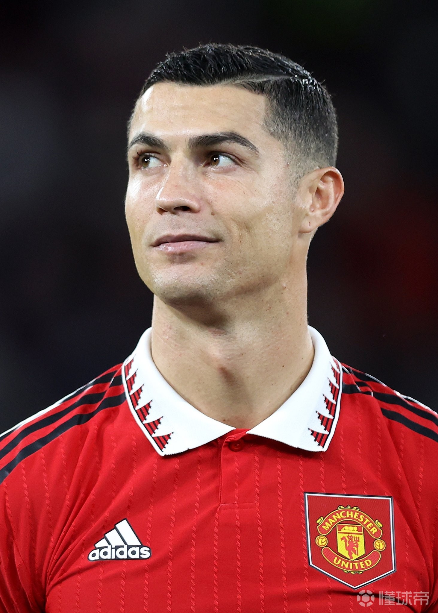 C罗迎来41岁生日，曼联官方送上生日祝福