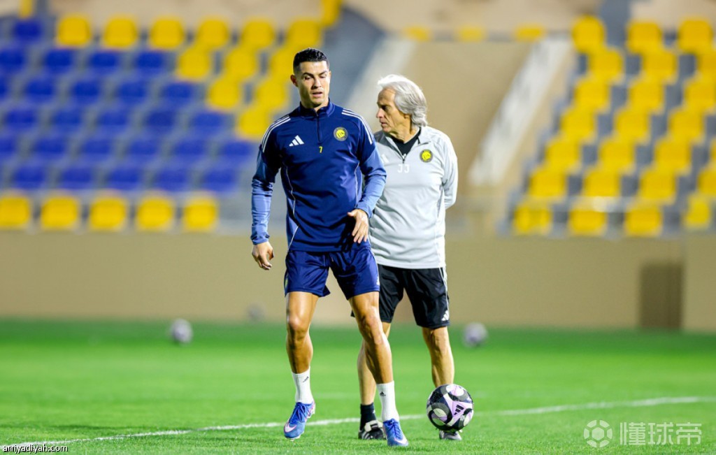 沙媒：胜利主帅取消了战吉达联合的赛前发布会，将面临处罚