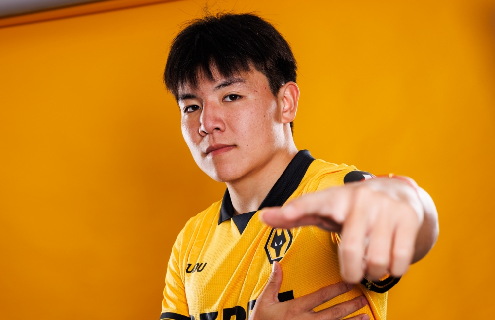 媒体人：规则上说徐彬现在能踢狼队U21 也能踢巴恩斯利一线队