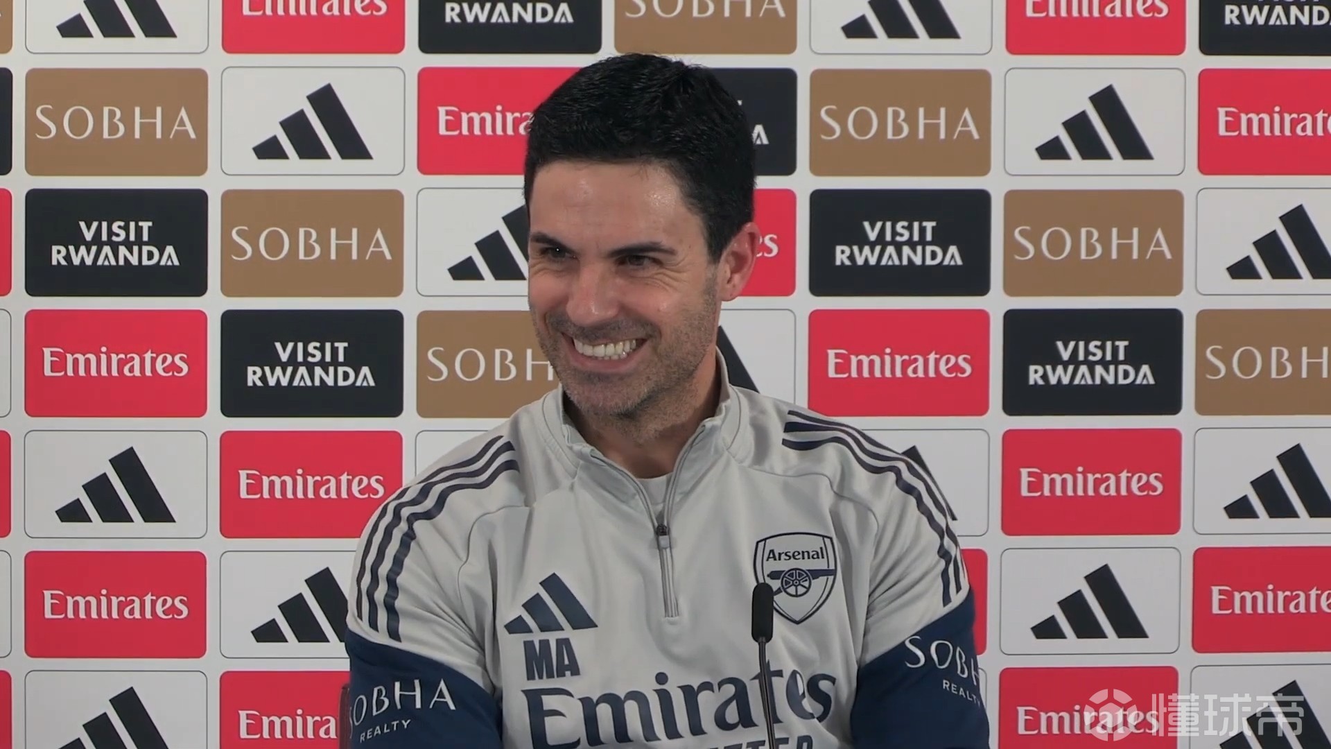 阿尔特塔：射门时不可能想队友xG比我高0.1，那我就不射门了